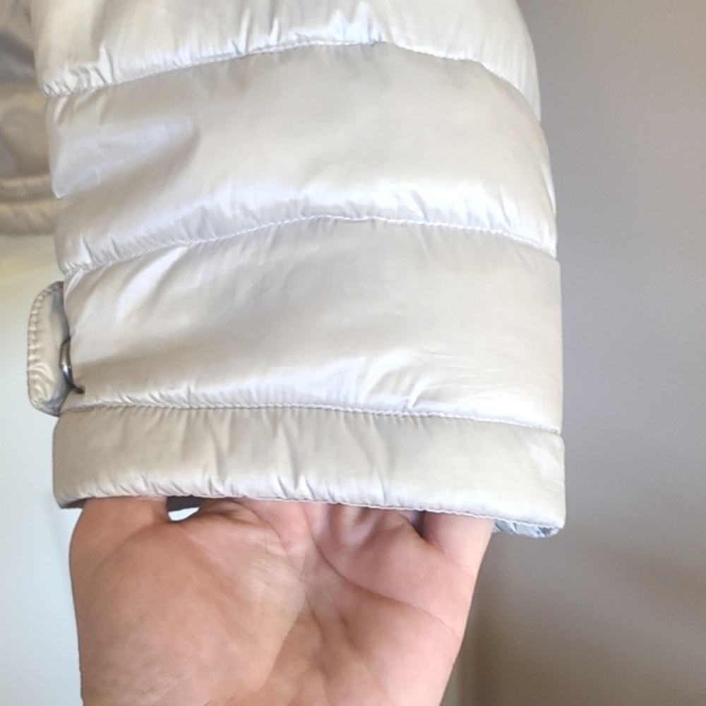 Calvin Klein women's silver, premium down filled, puffer jacket - Picture 6 of 8